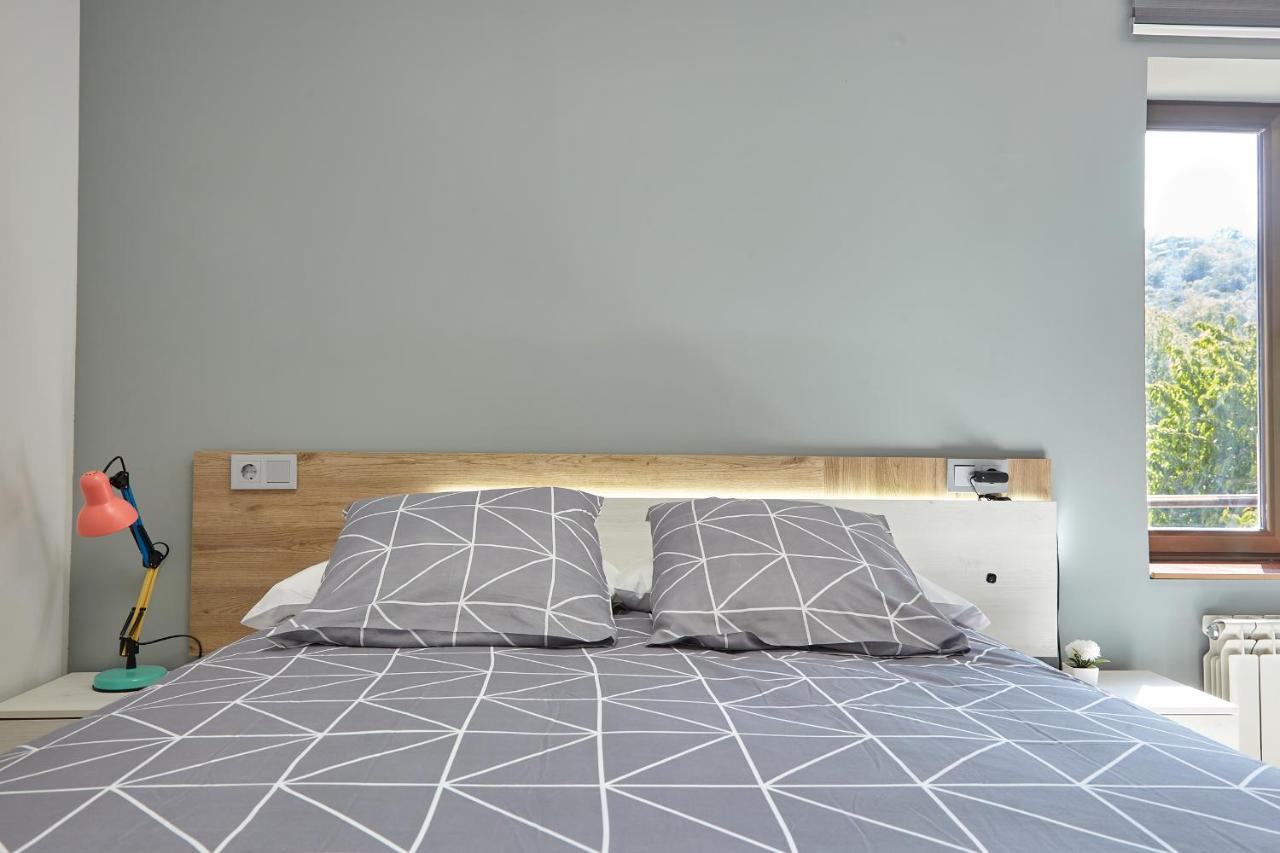 Hostal Fontanan La Pola de Gordon Ngoại thất bức ảnh