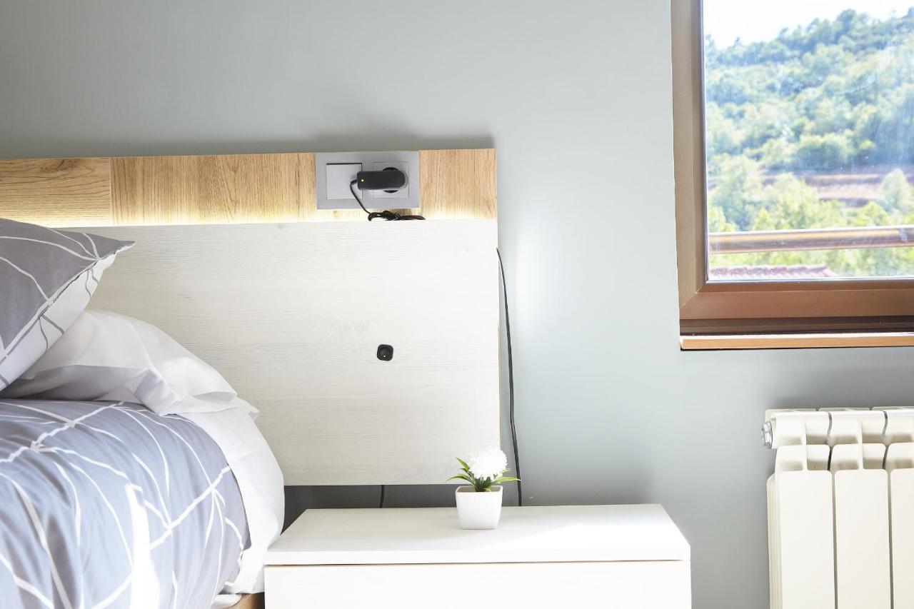 Hostal Fontanan La Pola de Gordon Ngoại thất bức ảnh
